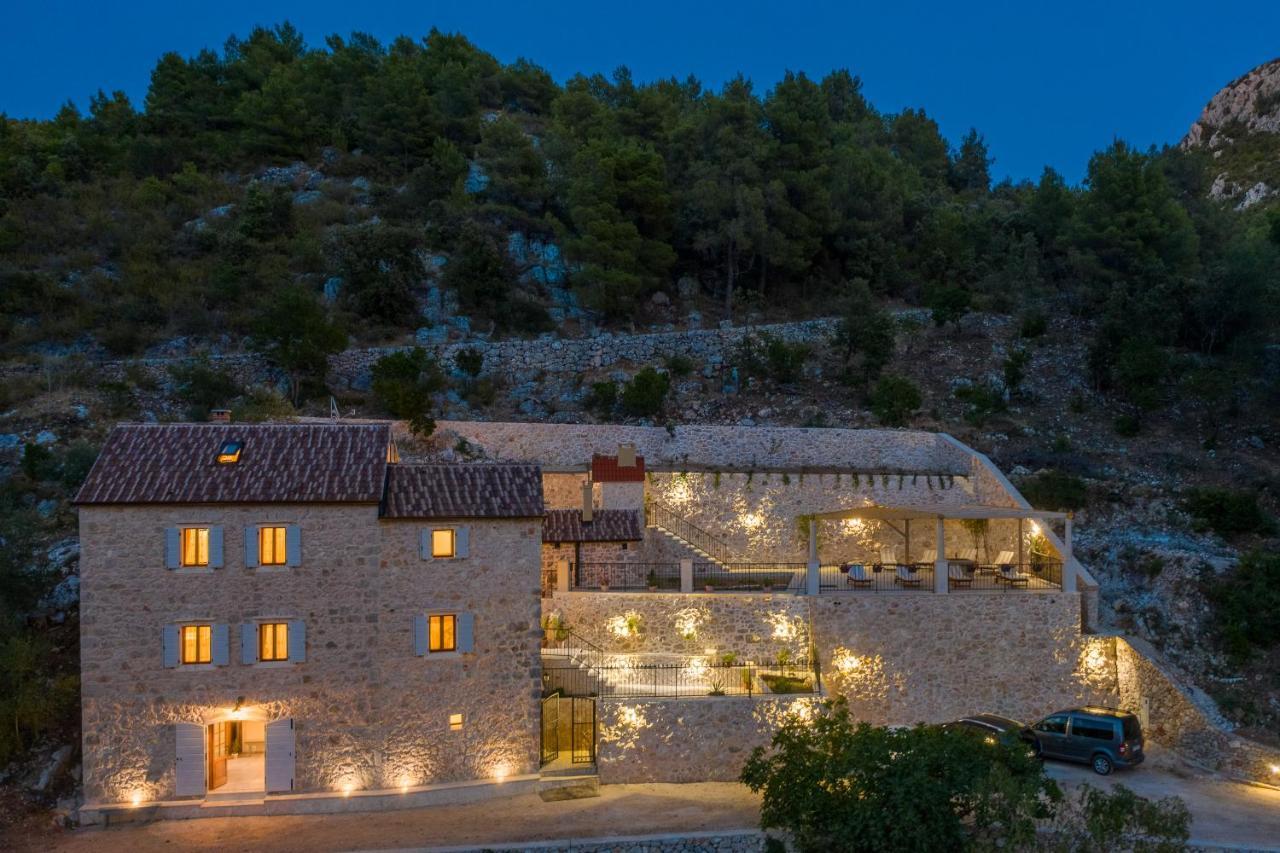 Villa Rustic Luxury Fulmin